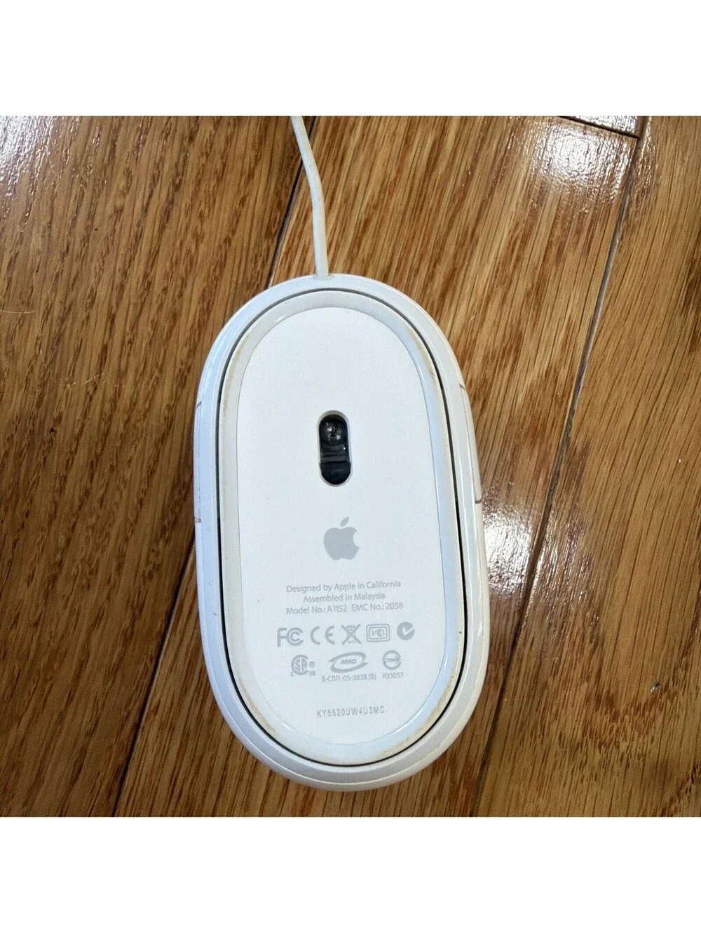 Genuine OEM Apple A1152 MOUSE W/Scrolling White WIRED USB